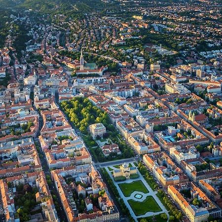 Meridian Apartment , 300M To Bus Terminal, Fast Wifi & Airport Transf Zagreb Eksteriør bilde