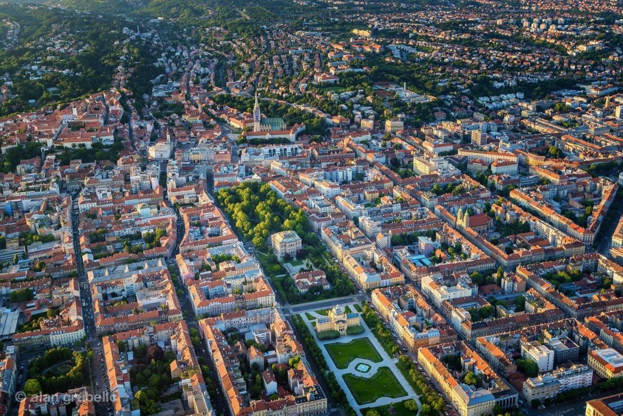 Meridian Apartment , 300M To Bus Terminal, Fast Wifi & Airport Transf Zagreb Eksteriør bilde